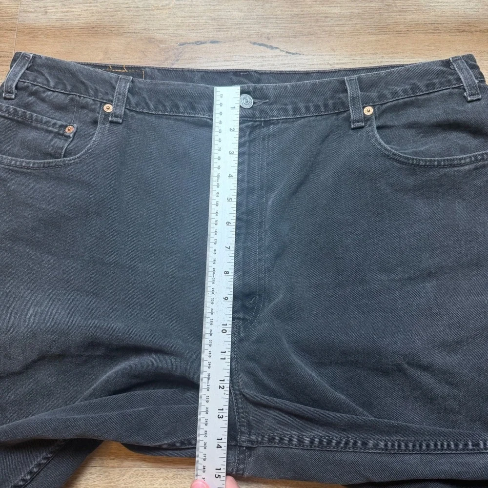 Vintage Levis 560 Denim Shorts Mens 42 Black Cutoff Loose Fit Raw Hem Grunge Y2K